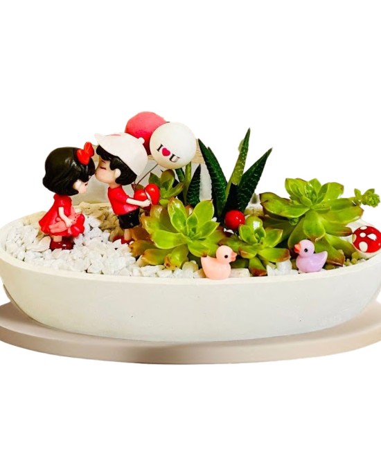 Kissed Bliss Pot ( KIss Day )