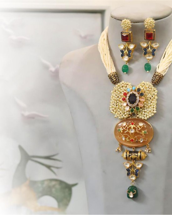 Royal Essence of Pearl and Meenakari Necklace Set