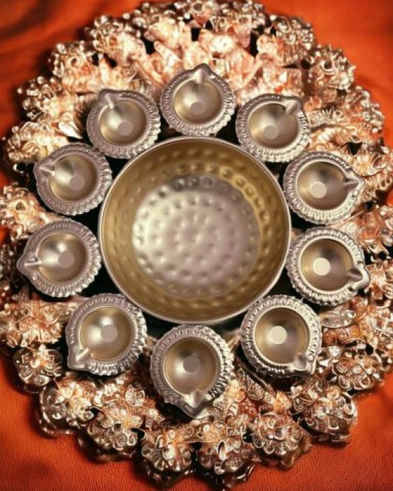 Pure Brass Diwali Dia Plate with 10 Dia Slots Pure Brass Diwali Dia Plate with 10 Dia Slots