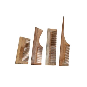 Wooden Comb of 4